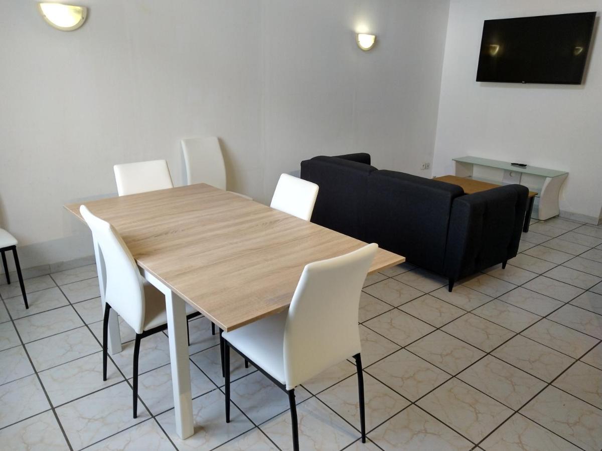 Spacieuse Maison Avec Garage 5 Mins Valenciennes Anzin Екстериор снимка